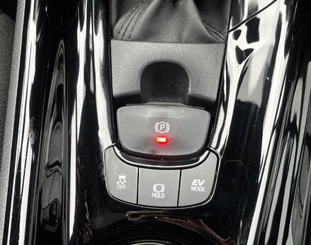 Toyota C-HR DESIGN 48