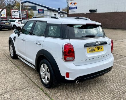 Mini Countryman COOPER 9