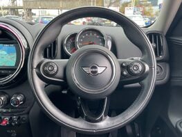 Mini Countryman COOPER 19