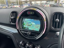 Mini Countryman COOPER 24