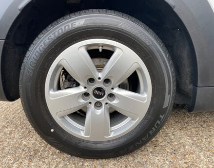 Mini Countryman COOPER 13