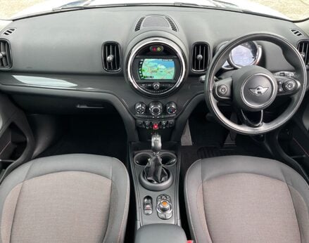 Mini Countryman COOPER 2