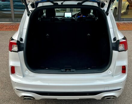 Ford Kuga ST-LINE X EDITION 68