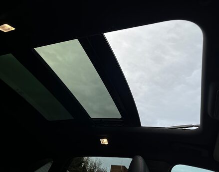 Ford Kuga ST-LINE X EDITION 76