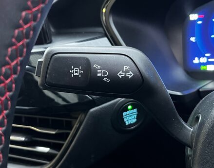 Ford Kuga ST-LINE X EDITION 57