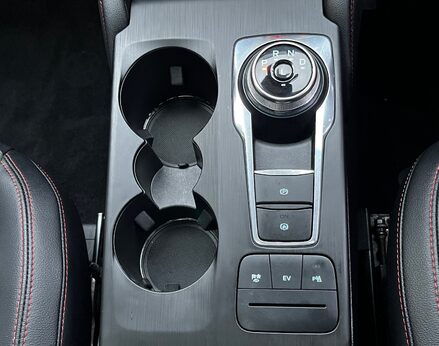 Ford Kuga ST-LINE X EDITION 53