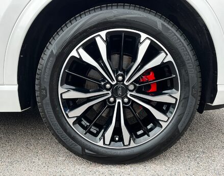 Ford Kuga ST-LINE X EDITION 16