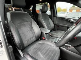 Ford Kuga ST-LINE X EDITION 62