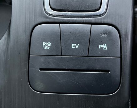 Ford Kuga ST-LINE X EDITION 52