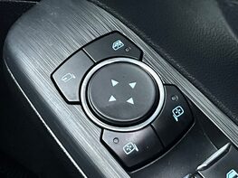 Ford Kuga ST-LINE X EDITION 60