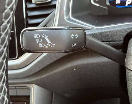 Volkswagen T-Roc R-LINE TDI EVO DSG 77