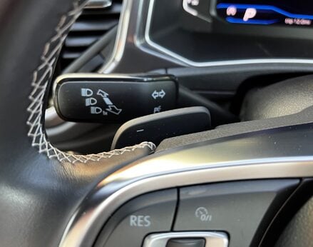 Volkswagen T-Roc R-LINE TDI EVO DSG 75