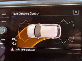 Volkswagen T-Roc R-LINE TDI EVO DSG 34