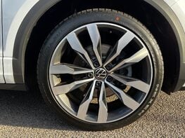 Volkswagen T-Roc R-LINE TDI EVO DSG 16