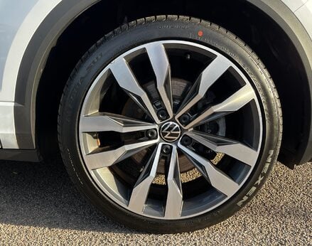 Volkswagen T-Roc R-LINE TDI EVO DSG 16