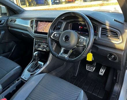 Volkswagen T-Roc R-LINE TDI EVO DSG 18