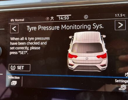 Volkswagen T-Roc R-LINE TDI EVO DSG 51