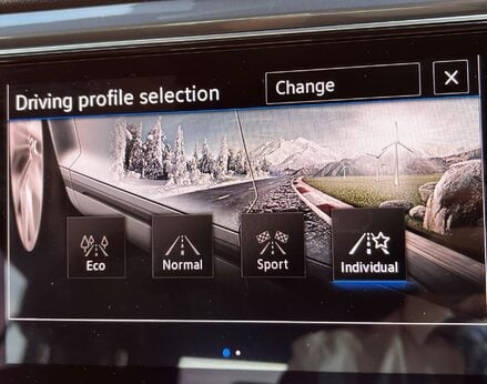 Volkswagen T-Roc R-LINE TDI EVO DSG 65