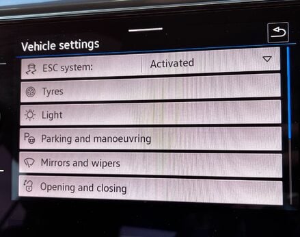 Volkswagen T-Roc R-LINE TDI EVO DSG 53