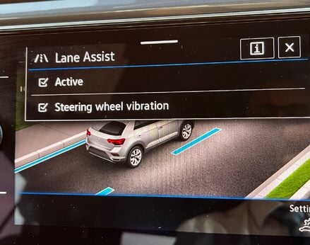 Volkswagen T-Roc R-LINE TDI EVO DSG 59