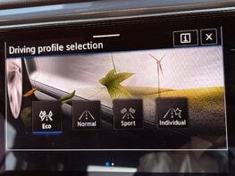 Volkswagen T-Roc R-LINE TDI EVO DSG 62