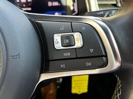 Volkswagen T-Roc R-LINE TDI EVO DSG 74