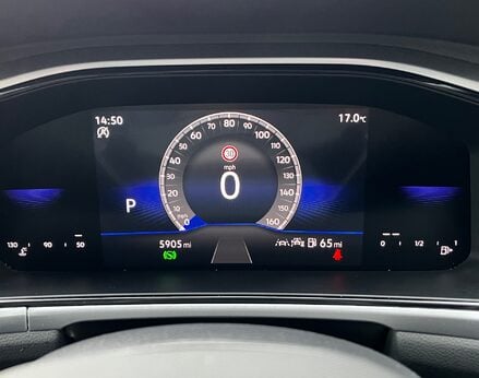 Volkswagen T-Roc MATCH TSI DSG 23