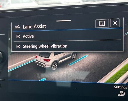 Volkswagen T-Roc MATCH TSI DSG 41