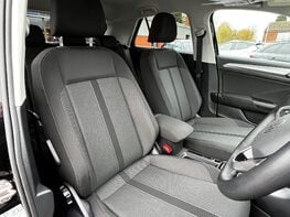 Volkswagen T-Roc MATCH TSI DSG 28