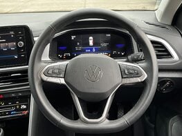 Volkswagen T-Roc MATCH TSI DSG 20
