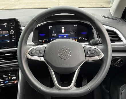 Volkswagen T-Roc MATCH TSI DSG 20