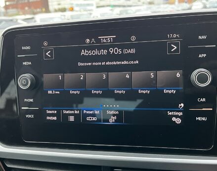 Volkswagen T-Roc MATCH TSI DSG 34