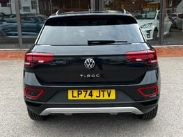 Volkswagen T-Roc MATCH TSI DSG 6