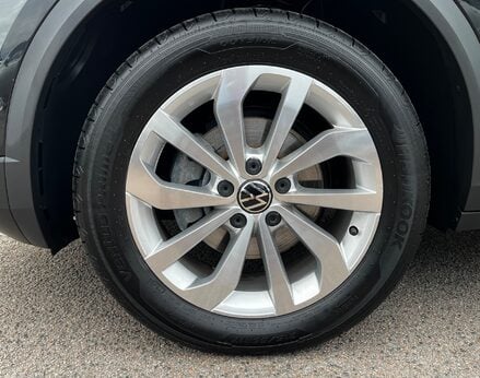 Volkswagen T-Roc MATCH TSI DSG 13