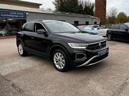 Volkswagen T-Roc MATCH TSI DSG 4