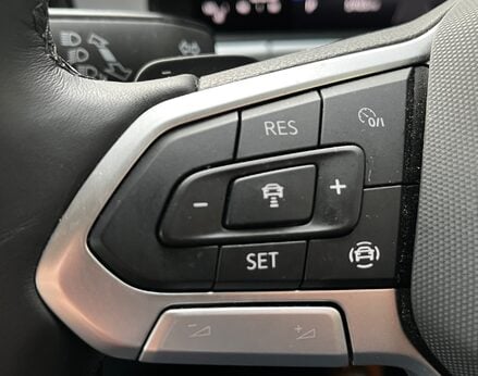 Volkswagen T-Roc MATCH TSI DSG 61