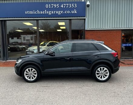 Volkswagen T-Roc MATCH TSI DSG 11