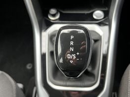 Volkswagen T-Roc MATCH TSI DSG 59