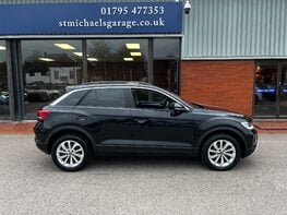 Volkswagen T-Roc MATCH TSI DSG 10