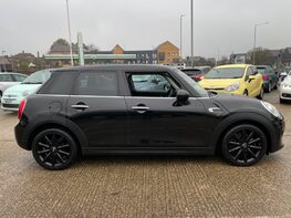 Mini Hatch COOPER 10