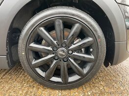 Mini Hatch COOPER 14