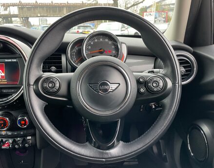 Mini Hatch COOPER 19