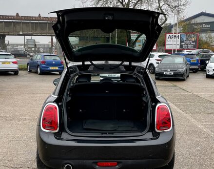 Mini Hatch COOPER 56