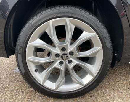 Skoda Kamiq SE L TSI DSG 13