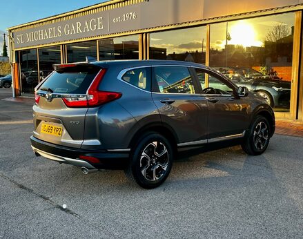 Honda CR-V I-VTEC SE 8