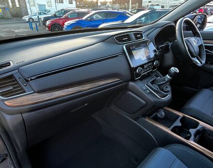 Honda CR-V I-VTEC SE 17