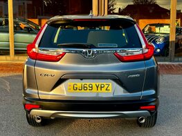 Honda CR-V I-VTEC SE 6