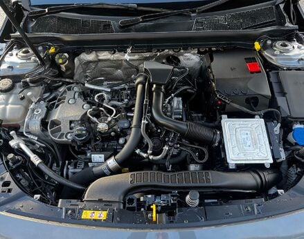 Mercedes-Benz CLA Class CLA 180 AMG LINE PREMIUM PLUS 7