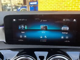 Mercedes-Benz CLA Class CLA 180 AMG LINE PREMIUM PLUS 34