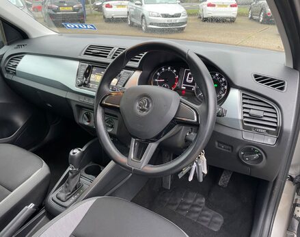 Skoda Fabia SE TSI DSG 17